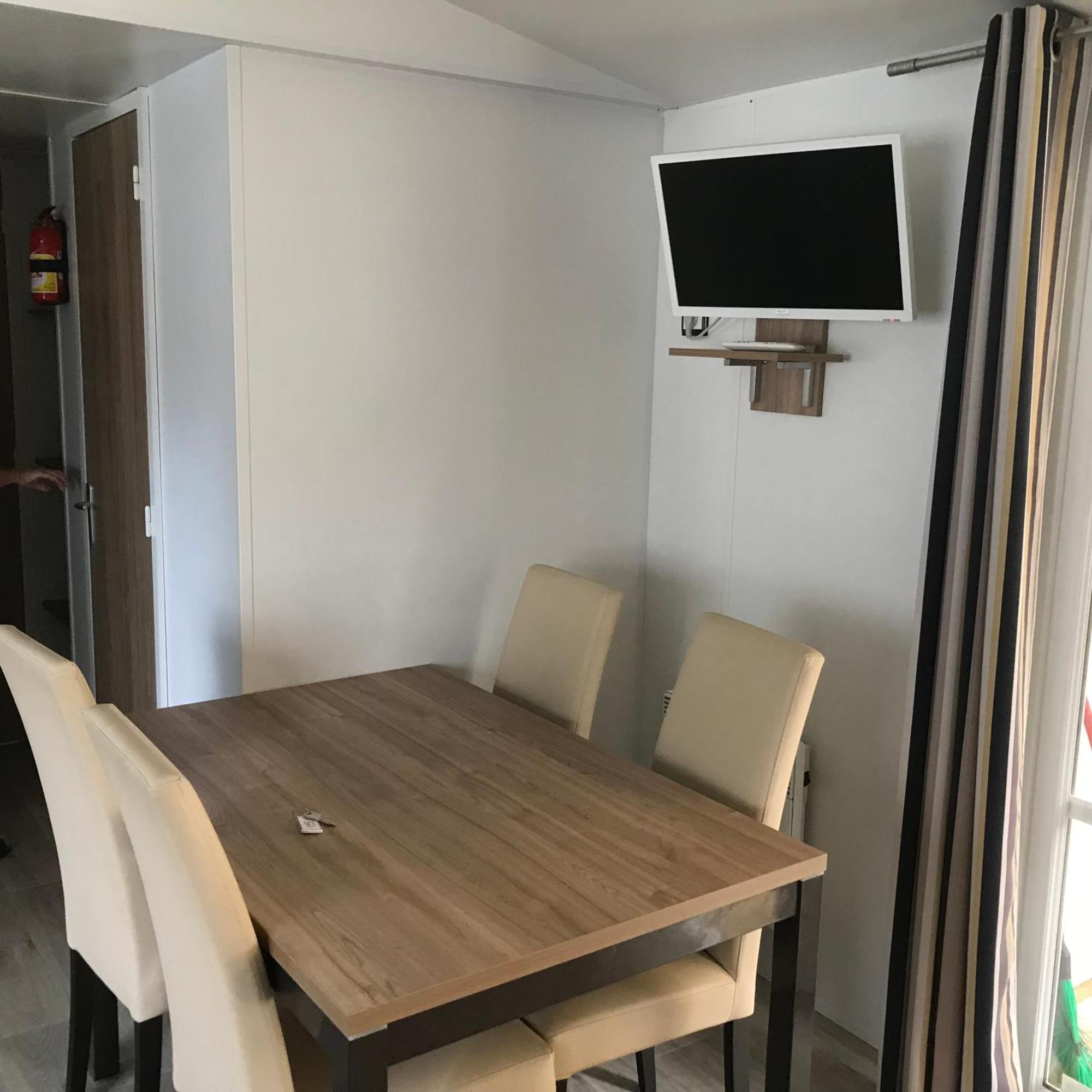 Mobil 6 Pers, Kerlann , Aven Campingplatz *